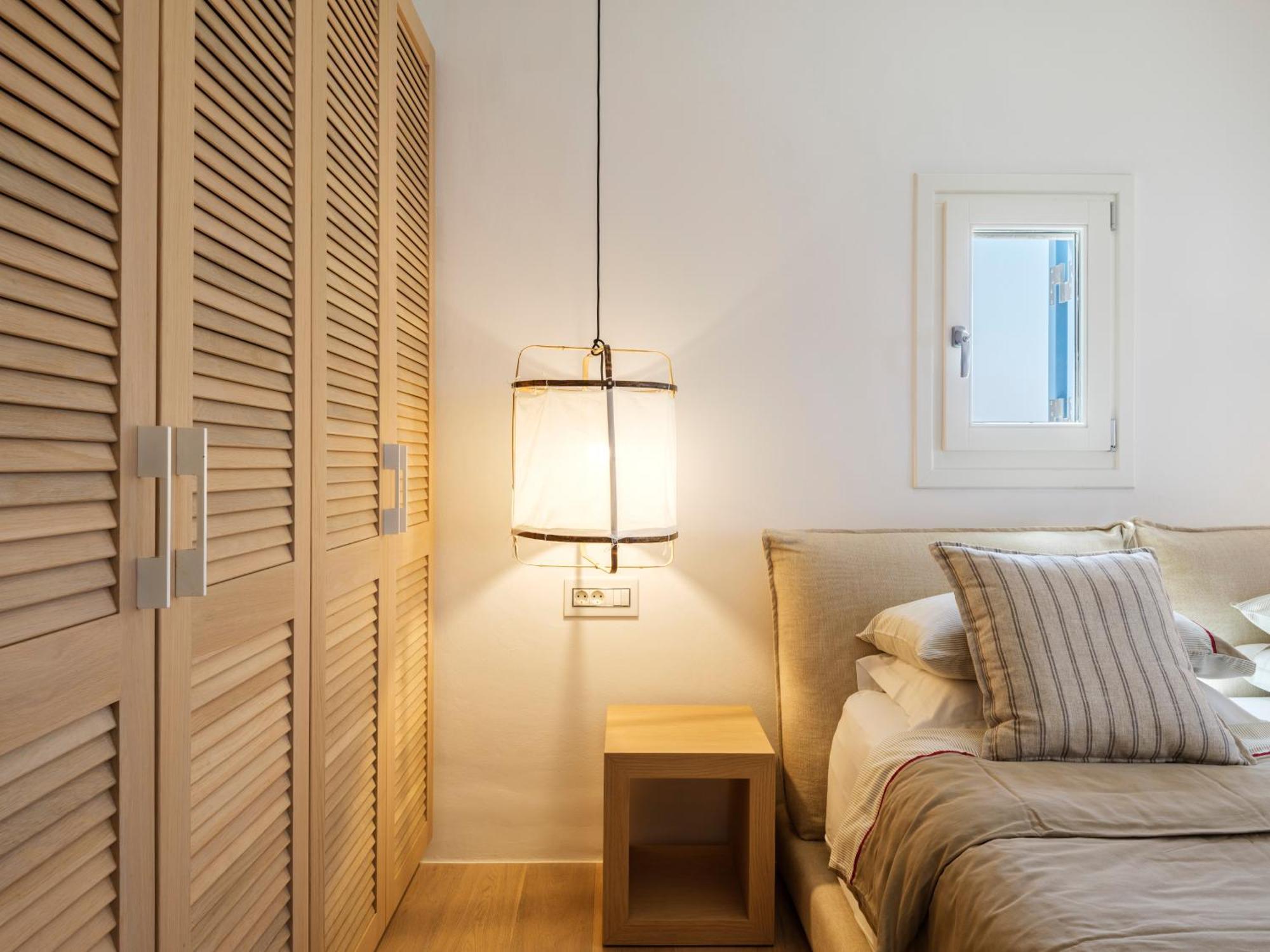 V&V Guest House - Luxury Suites Ornos  Exterior foto